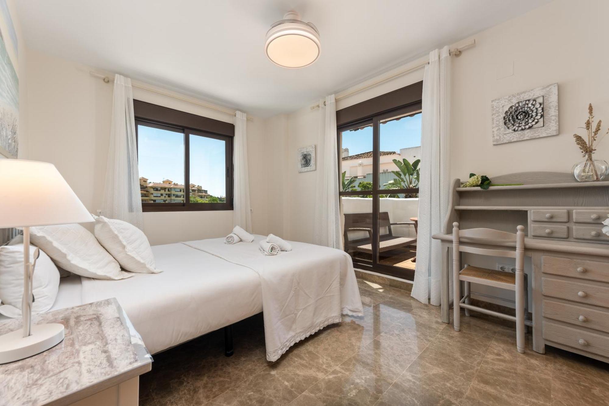 Golf Hills Bed & Breakfast Естепона Екстериор снимка